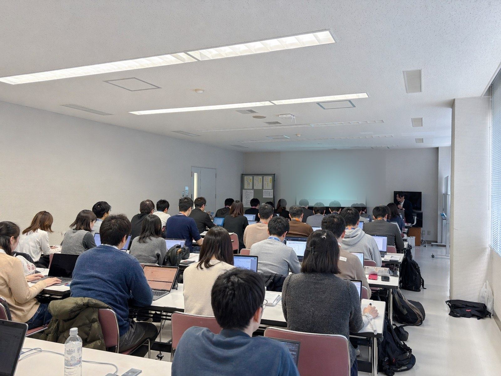 大人数の会場での生成AI研修