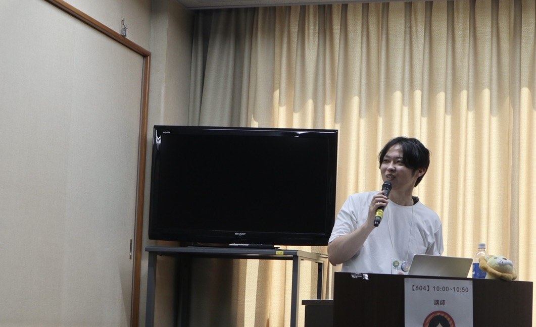 会場で話す矢倉祐樹